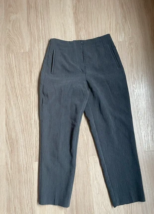 Pantalon 3/4, marque: Zara, état: Très bon état, taille: L / 40 / 12, 10,00 €, 11,20 € Protection acheteurs incluse