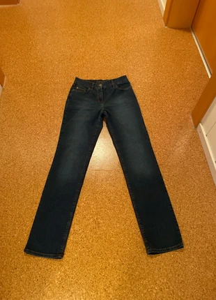 Jeans Romy von Brax/ straight, merk: BRAX, staat: Heel goed, maat: M / 38 / 10, € 10,00, € 11,20 inclusief Kopersbescherming