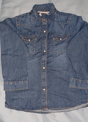 Camisa 6-7 anos, merk: Denim Co, staat: Heel goed, maat: 6 jaar / 116 cm, € 1,00, € 1,75 inclusief Kopersbescherming