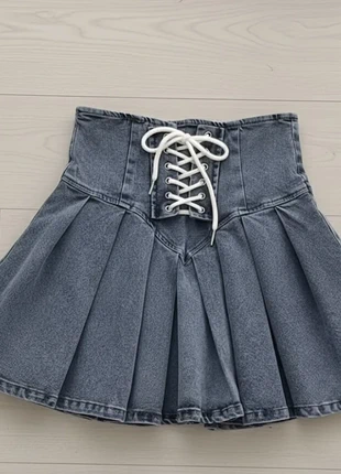 Mini-jupe Plissée en Jean Délavé avec Corset Lacé Taille Haute, brand: Korean, condition: Very good, size: M / 38 / 10, €42.90, €45.75 includes Buyer Protection