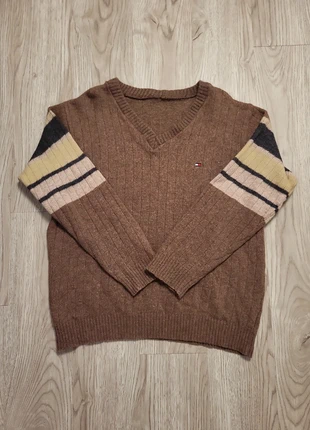 Pull Col V Tommy Hilfiger Laine Logo Brodé Taille M Femme Très Bon État, marke: Tommy Hilfiger, zustand: Sehr gut, größe: M / 38 / 10, 34,90 €, 37,35 € inklusive Vinted-Käuferschutz