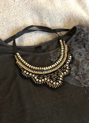 Collier feutre et perles brodées, marque: Boheme, état: Neuf sans étiquette, 4,50 €, 5,43 € Protection acheteurs incluse