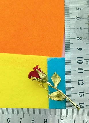 Broche, merk: Montre.fr, staat: Heel goed, € 5,00, € 5,95 inclusief Kopersbescherming Pro