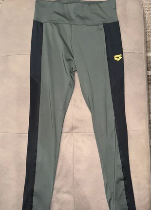 Leggings sportivi Arena, brand: Arena, condizioni: Ottime, taglia: M / IT 42 / EU 38, €2.00, €2.80 include la Protezione acquisti