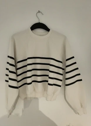 Sweat blanc Bershka rayé manches - style effortless et cosy, marca: Bershka, estado: Nuevo sin etiquetas, tamaño: XS / 34 / 6, 7,50 €, 8,58 € Protección al comprador incluida
