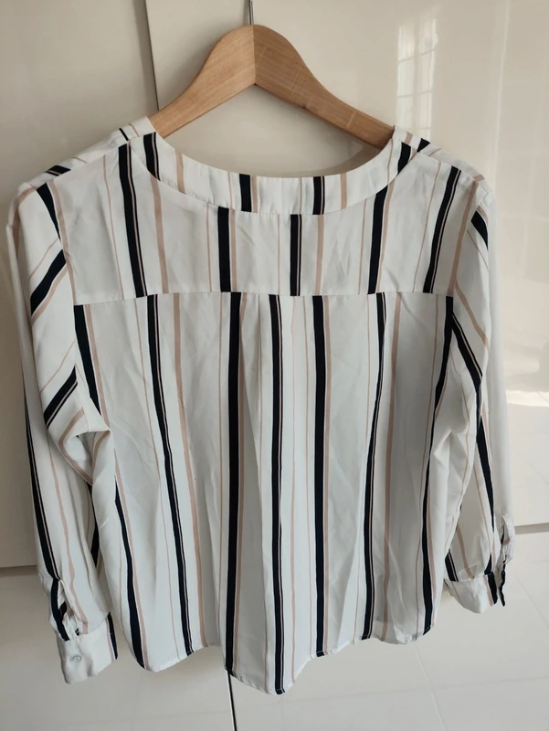 Blouse rayée SHEIN - Taille M - très Bon état - photo numéro 6