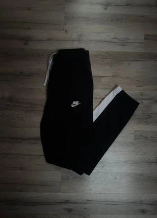 Jogging Nike - Noir/Blanc - Taille S, merk: Nike, staat: Nieuw zonder prijskaartje, maat: S, € 15,00, € 16,45 inclusief Kopersbescherming