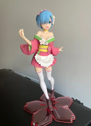 Figurine manga Re Zero : Rem Sakura, marke: Taito, zustand: Sehr gut, größe: Einheitsgröße, 15,00 €, 16,45 € inklusive Vinted-Käuferschutz