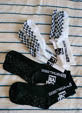 calzini antiscivolo per calcio, marke: Calcio, zustand: Neu, 18,00 €, 19,60 € inklusive Vinted-Käuferschutz