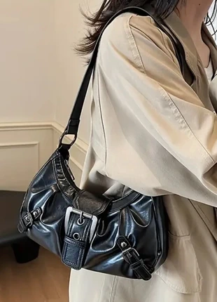 Sac en cuir style « Gérard Darrel », marque: Vintage Dressing, état: Neuf sans étiquette, 22,00 €, 23,80 € Protection acheteurs incluse