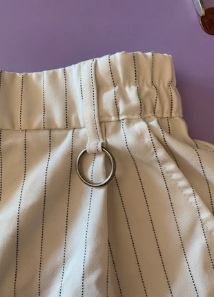 Pantaloncini Bershka, marque: Bershka, état: Bon état, taille: XS / 34 / 6, 4,00 €, 4,90 € Protection acheteurs incluse