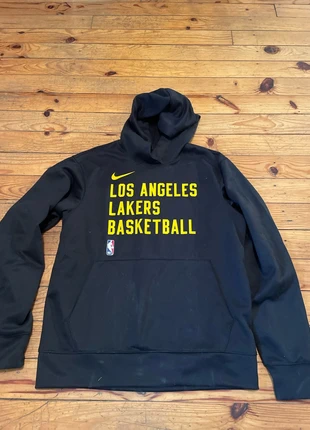 Pull Basket, marque: Nike, état: Neuf sans étiquette, taille: S, 15,00 €, 16,45 € Protection acheteurs incluse