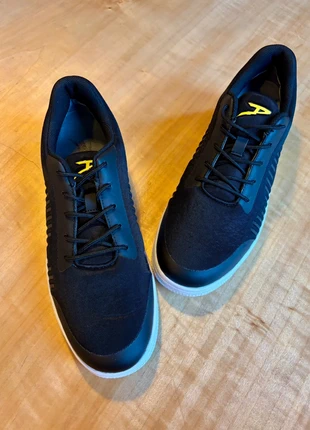 Nieuwe zwarte sportschoenen van Piedro, marque: Piedro, état: Neuf sans étiquette, taille: 45, 15,00 €, 16,45 € Protection acheteurs incluse