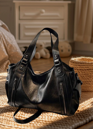 Sac à main noir chic et tendance, marque: Tendance, état: Très bon état, 30,00 €, 32,20 € Protection acheteurs (Pro) incluse
