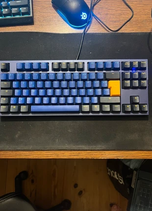 Ducky one 2 TKL, merk: Ducky, staat: Nieuw met prijskaartje, € 40,00, € 42,70 inclusief Kopersbescherming