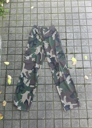 Pantalón camuflaje, marque: JNCO, état: Satisfaisant, taille: S / 36 / 8, 8,00 €, 9,10 € Protection acheteurs incluse