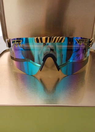 Sunglasses Pit Viper on, marque: Pit Viper On, état: Neuf sans étiquette, 10,00 €, 11,20 € Protection acheteurs incluse