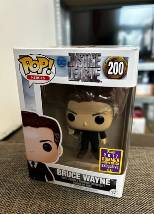 Funko bruce wayne 200, marke: DC Comics, zustand: Sehr gut, größe: Einheitsgröße, 16,50 €, 18,03 € beinhaltet Vinted-Käuferschutz Pro