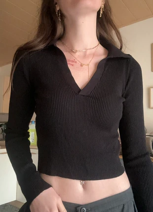 Top à col V, marque: Bershka, état: Neuf sans étiquette, taille: S / 36 / 8, 3,00 €, 3,85 € Protection acheteurs incluse