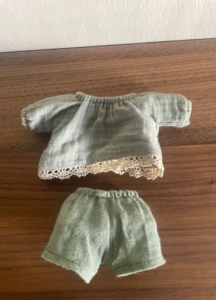 Vêtements pour poupée minikane Amigas 32 cm, marke: Minikane, zustand: Neu, größe: 5 Jahre / 110, 10,00 €, 11,20 € inklusive Vinted-Käuferschutz