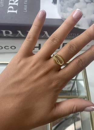 bague dorée en acier inoxydable, zustand: Sehr gut, größe: Größenverstellbar, 7,00 €, 8,05 € beinhaltet Vinted-Käuferschutz Pro