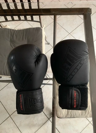 🥊 Gants de boxe METAL Boxe Black Light, marque: Metal Boxe, état: Très bon état, 42,00 €, 44,80 € Protection acheteurs incluse