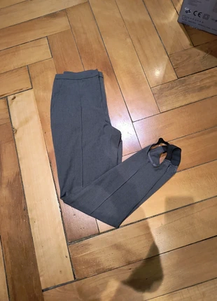 Neuf pantalon fuseau gris River Woods 38 old money intemporel, marca: River Woods, estado: Nuevo sin etiquetas, tamaño: M / 38 / 10, 8,00 €, 9,10 € Protección al comprador incluida