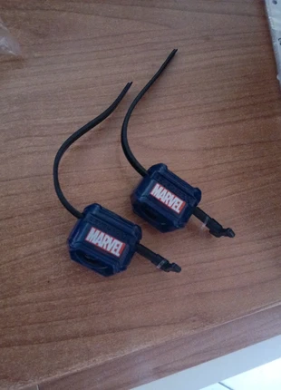 Beyblade x lanciatori 2 proto Launcher Marvel con ripcord, marca: Hasbro, estado: Novo sem etiquetas, €5.00, €5.95 inclui Proteção do Comprador