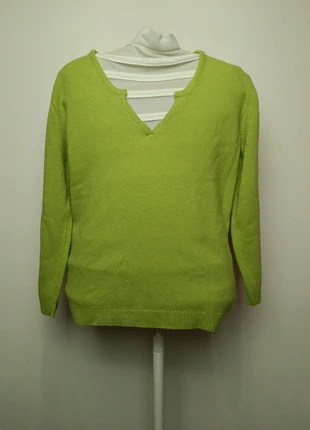 Pull vert col V Benetton taille m, brand: Benetton, condition: Very good, size: M / 38 / 10, €19.90, €21.60 includes Buyer Protection