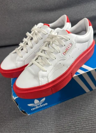 Fiorucci x Adidas Super Sleek Sneakers White/red US 6, marca: adidas Originals, estado: Muito bom, tamanho: 37, €50.00, €53.20 inclui Proteção do Comprador