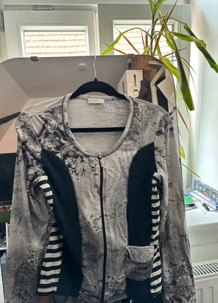 Gothic Zipper Jacket, marque: Bonita, état: Très bon état, taille: S / 36 / 8, 25,00 €, 26,95 € Protection acheteurs incluse