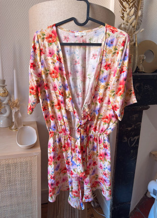 Combi short fleurie, marke: Kilky, zustand: Sehr gut, größe: S / 36 / 8, 14,00 €, 15,40 € inklusive Vinted-Käuferschutz