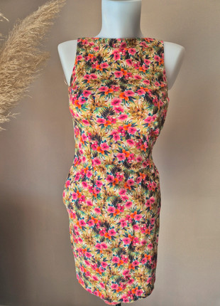 Magnifique robe fleuris multicolore pour femme - Naf Naf - Taille 34, marke: Naf Naf, zustand: Neu, größe: XS / 34 / 6, 32,00 €, 34,30 € inklusive Vinted-Käuferschutz