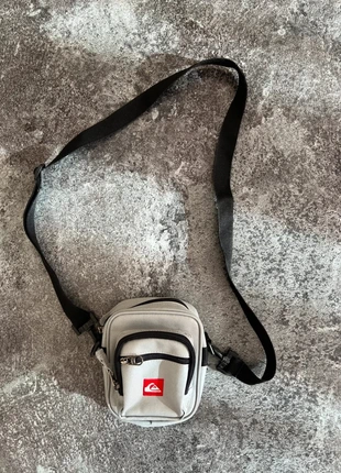 Sac bandoulière gris Quiksilver homme Bolso bandolera hombre tracolla uomo Herren Umhängetasche, marque: Quiksilver, état: Très bon état, 9,00 €, 10,15 € Protection acheteurs incluse