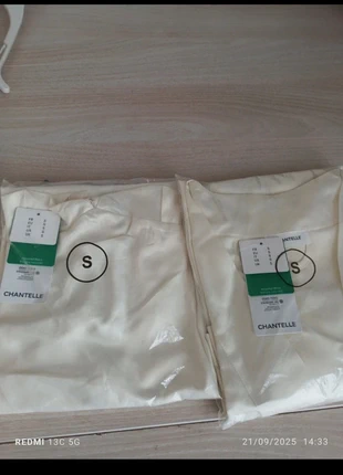 Déshabiller satin Chantelle neuf, marque: Chantelle, état: Neuf avec étiquette, taille: S / 36 / 8, 40,00 €, 42,70 € Protection acheteurs incluse