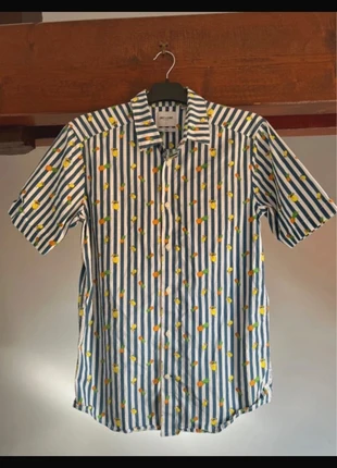 Chemise Only and sons rayée, marque: ONLY, état: Très bon état, taille: M, 5,00 €, 5,95 € Protection acheteurs incluse