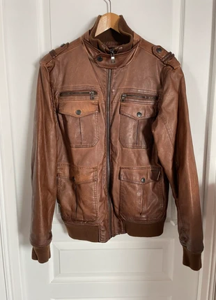 Veste cuir, marke: Devred, zustand: Sehr gut, größe: M, 15,00 €, 16,45 € inklusive Vinted-Käuferschutz