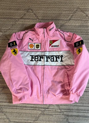 Veste F1 Ferrari Vintage Rose - XL, marca: Ferrari, estado: Novo sem etiquetas, tamanho: XL, €50.00, €53.20 inclui Proteção do Comprador Pro