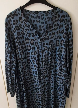 Tuniek/jurk/blouse blauw met panterprint, staat: Heel goed, maat: Universele maat, € 5,00, € 5,95 inclusief Kopersbescherming