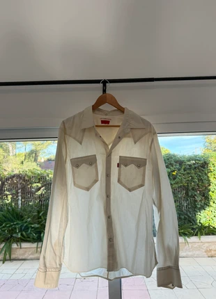 Chemise Levi’s Taille L, marque: Levi Strauss & Co., état: Très bon état, taille: L, 20,00 €, 21,70 € Protection acheteurs incluse