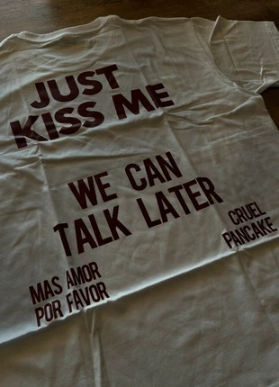 T-shirt oversize “Just Kiss Me” | streetwear aesthetic unisex, zustand: Neu, mit Etikett, größe: XXL, 12,00 €, 13,30 € inklusive Vinted-Käuferschutz