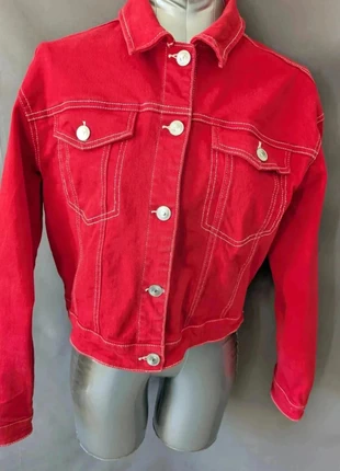 Veste en jean rouge Camaïeu femme taille 40 coton élasthanne coupe courte tendance, brand: Camaïeu, condizioni: Ottime, taglia: L / IT 44 / EU 40, €11.00, €12.25 include la Protezione acquisti Pro