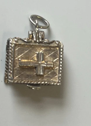 P5.89 Nuvo Vintage Silver Holy Bible Opening Charm with Passage Charm c1970s, brand: Nuvo, condition: Good, £25.00, £26.95 includes Buyer Protection Pro