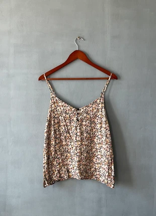 Top fleuri Boutique Parisienne, merk: Boutique Parisienne, staat: Heel goed, maat: M / 38 / 10, € 8,00, € 9,10 inclusief Kopersbescherming