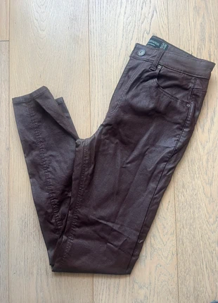 Pantalone marroneStradivarius, marke: Stradivarius, zustand: Gut, größe: XS / 34 / 6, 2,50 €, 3,33 € inklusive Vinted-Käuferschutz