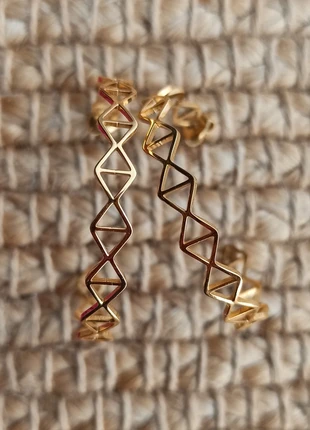 Boucles d'oreilles créoles acier, marque: acier, état: Neuf sans étiquette, 8,00 €, 9,10 € Protection acheteurs incluse