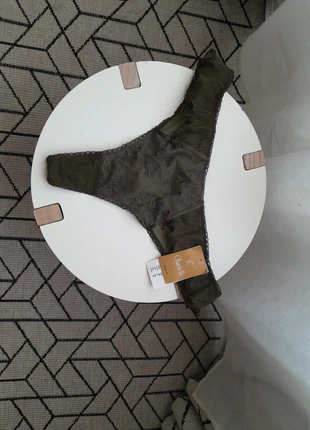 Chantelle L, marque: Chantelle, état: Neuf avec étiquette, taille: L / 40 / 12, 15,00 €, 16,45 € Protection acheteurs incluse