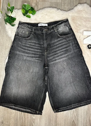 Jort/short bershka taille 40 très bon état, brand: Bershka, condition: New without tags, size: W30, €9.90, €11.10 includes Buyer Protection