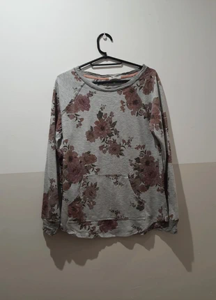 Sweat gris maurices XS fleurs poche, brand: Maurices, condizioni: Ottime, taglia: XS / IT 38 / EU 34, €4.00, €4.90 include la Protezione acquisti