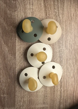 Sucettes 0-6 mois, marque: BIBS, état: Neuf sans étiquette, 7,50 €, 8,58 € Protection acheteurs incluse